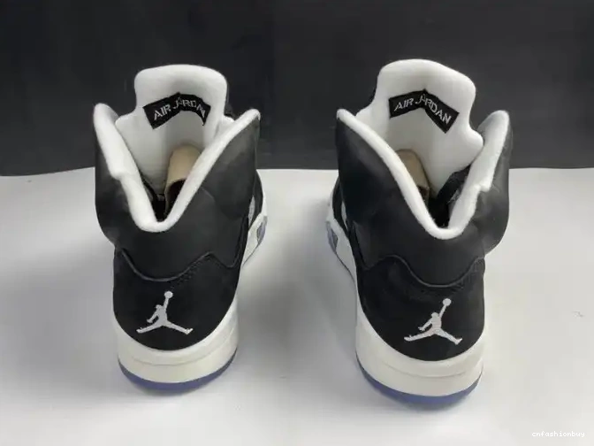 CT4838-011 5 OREO JORDAN AIR 0503